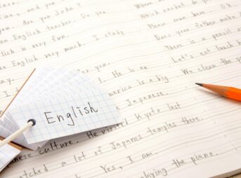 英語の勉強ノートと単語帳