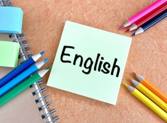 カラーペンシルと英語のメモ
