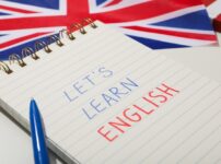 イギリス国旗と英語学習ノート